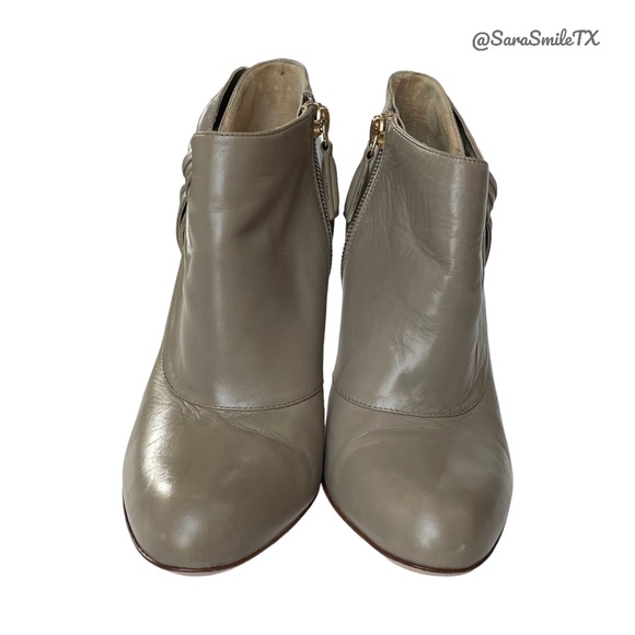 VALENTINO Designer Iconic Bow Leather Heeled Booties w/ Original Box & Dustbag - Picture 8 of 16